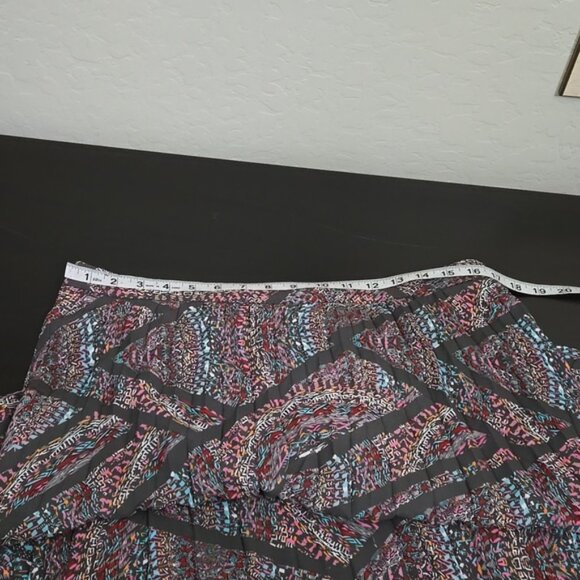 Lucy & Laurel Pleated Skirt Multi-Color Maxi Ankle Skirt Size Large ☆ - Picture 9 of 10